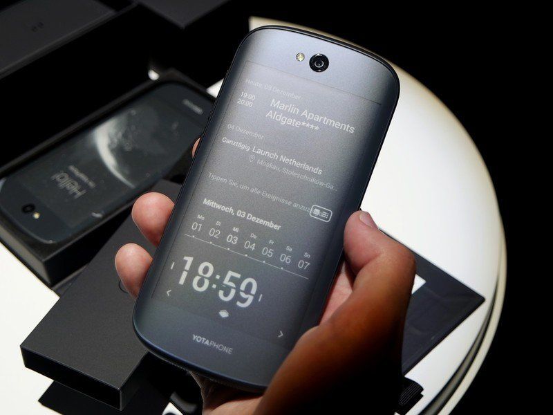 YotaPhone 2