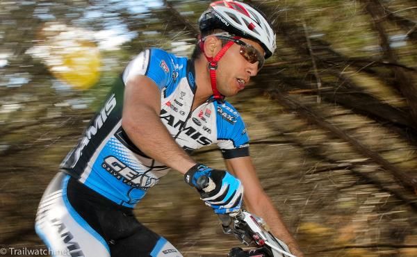 Rotem Ishay (Team Jamis) with one lap to go