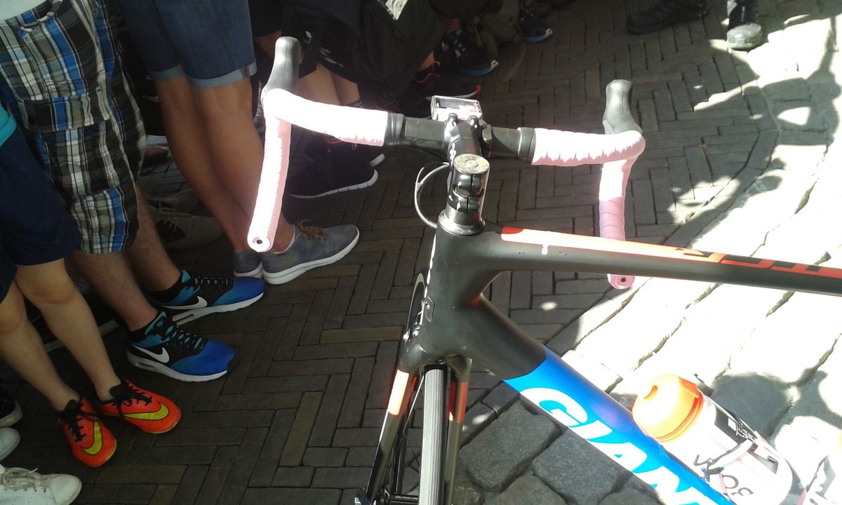 Pink bar tape