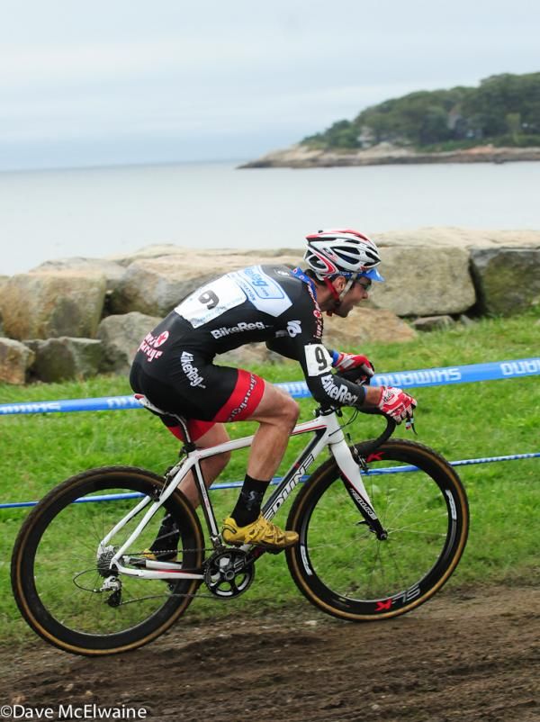 Justin Lindine (Bikereg) racing along the ocean