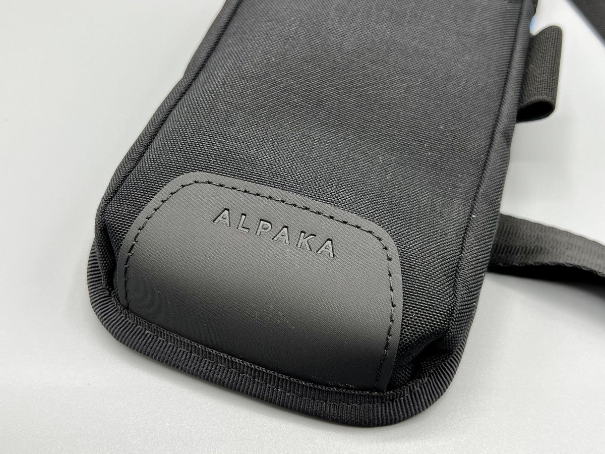 Alpaka Modular Phone Sling Logo