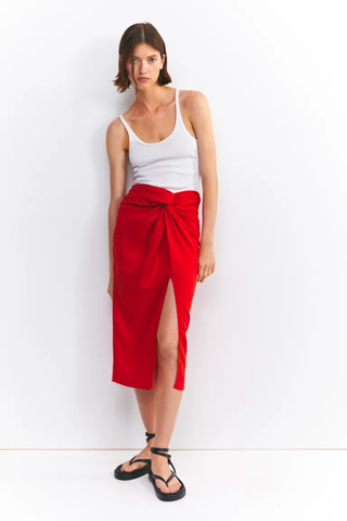 Red Color Trend 2023 | H&M Knot-Detail Skirt
