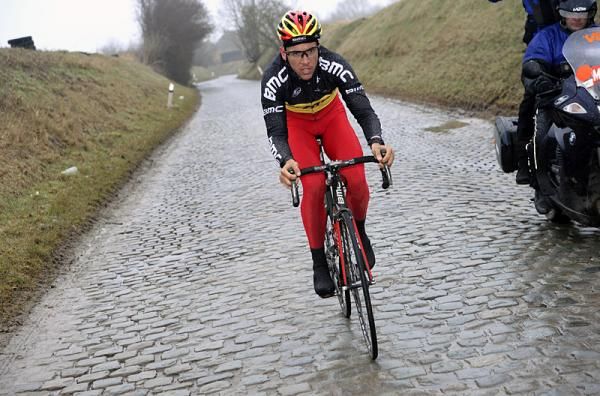 Will this be a preview of Saturday? Philippe Gilbert (BMC) alone in the lead?