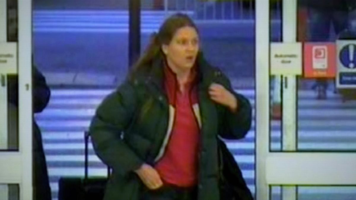 CCTV footage of Annie Börjesson at Prestwick Airport from Body on the Beach: What Happened to Annie?