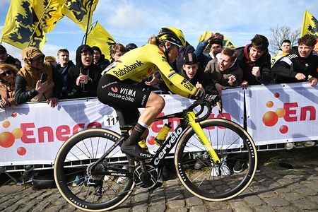 2026 Tour of Flanders: Pauline Ferrand-Prévot during the race