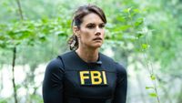 Missy Peregrym as Maggie in FBI Season 7x06