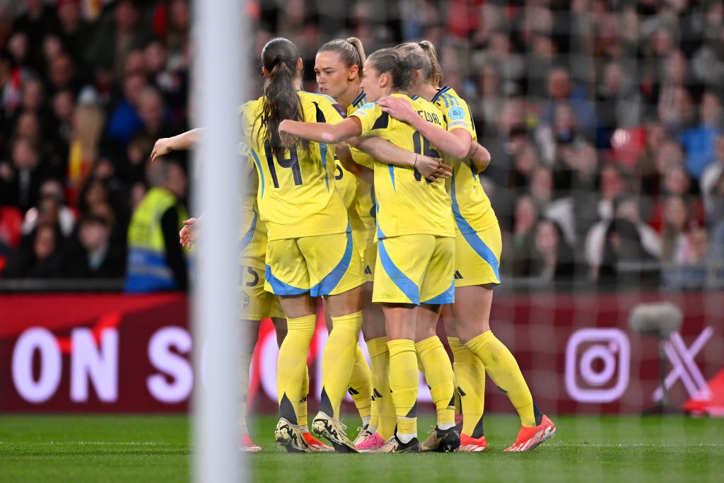 Fridolina Rolfoe of Sweden celebrates scoring her team&#039;s first goal with teammates during the UEFA EURO 2025 Women&#039;s Qualifiers match between England and Sweden at Wembley Stadium on April 05, 2024 in London, England.