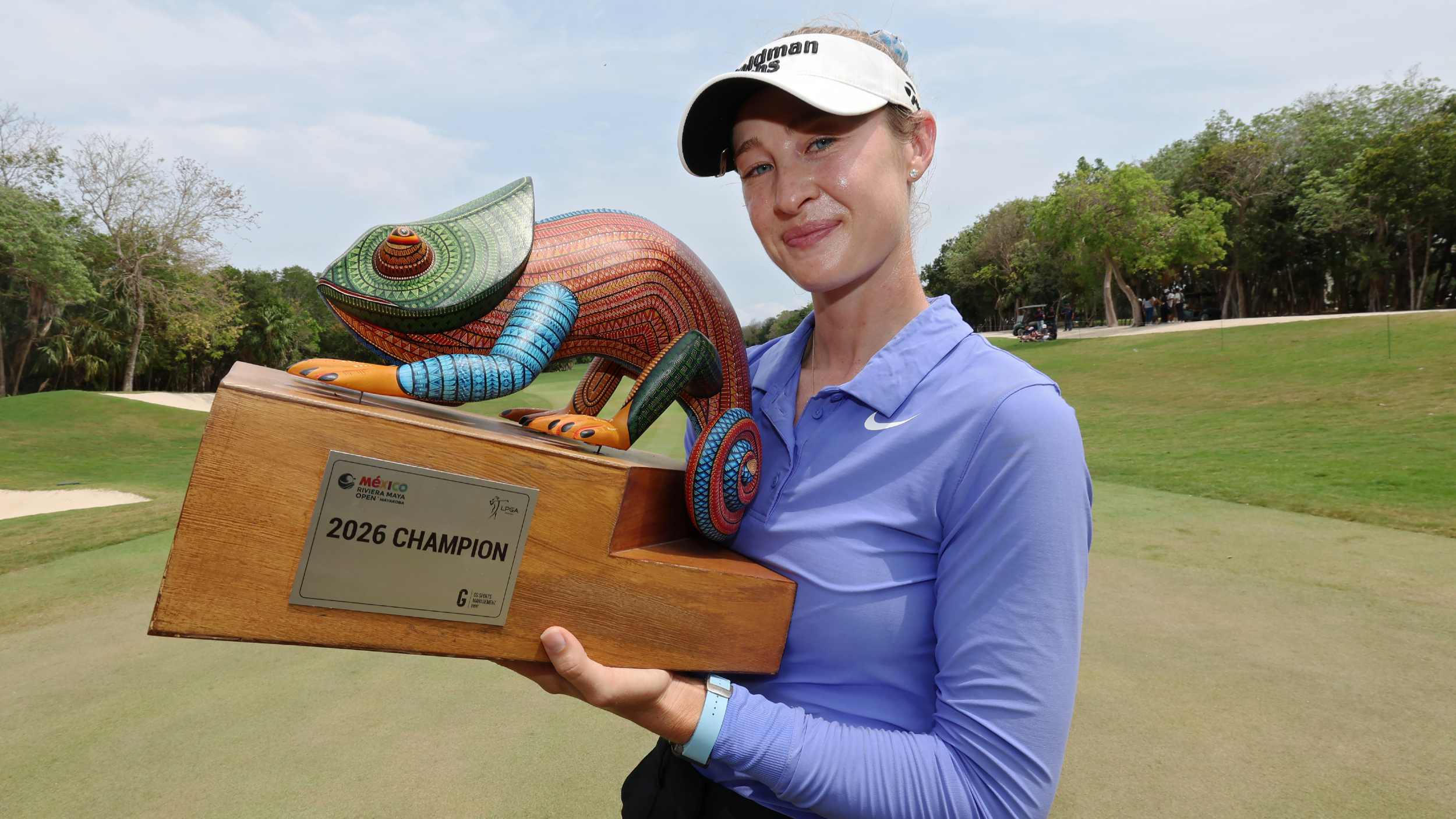 Nelly Korda with the Riviera Maya Open trophy