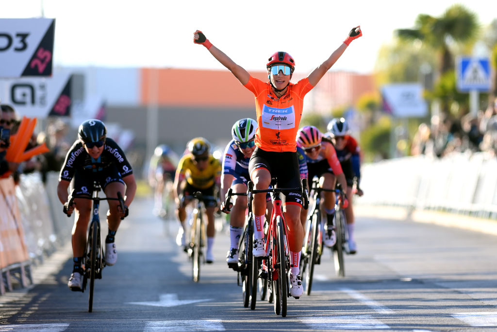 Elisa Balsamo (Trek-Segafredo) won stage 2 of the Volta Comunitat Valenciana Fèmines in the leader's jersey