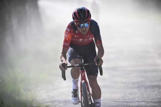 Pidcock allattacco sugli sterrati del senese (Getty Images)