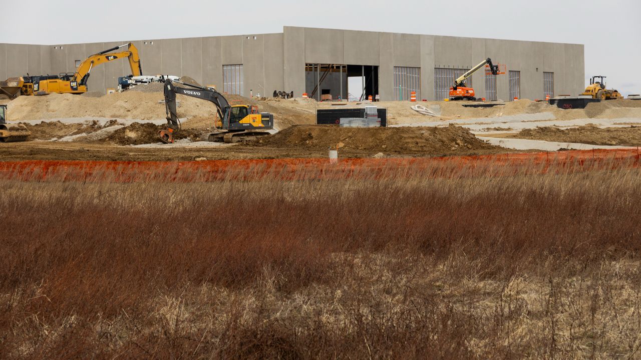 Analytics group signals possible delays at 40% of AI data center construction sites — companies deny schedule holdups, but satellite imagery indicates otherwise