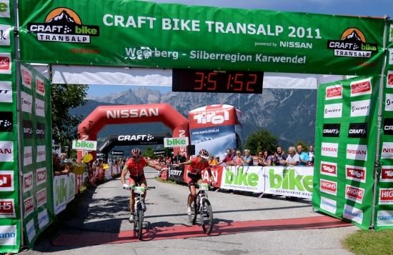 A team crosses the line together