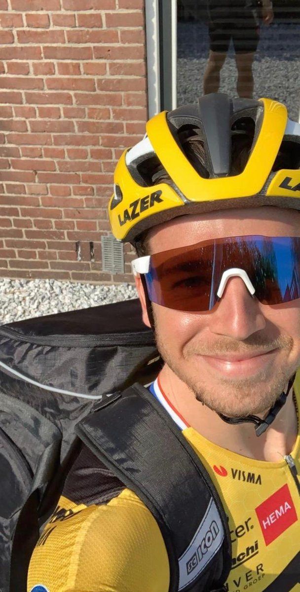 Dylan Groenewegen delivers groceries during the coronavius pandemic