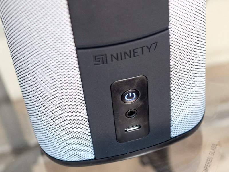VAUX cordless speaker for Echo Dot