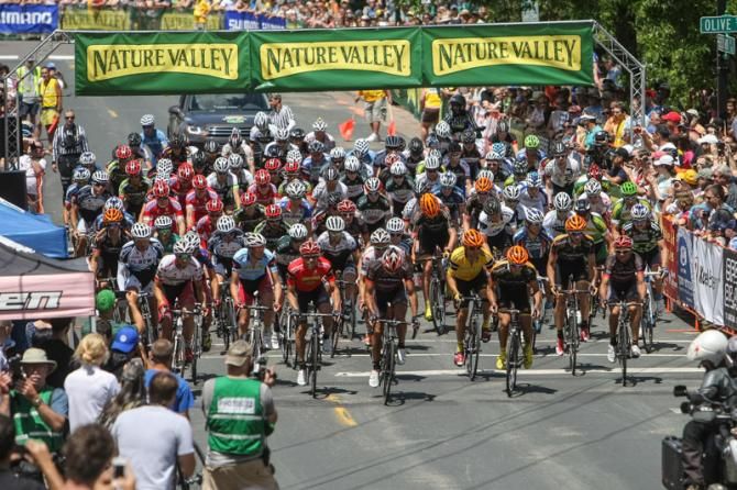 The men roll off the start line.