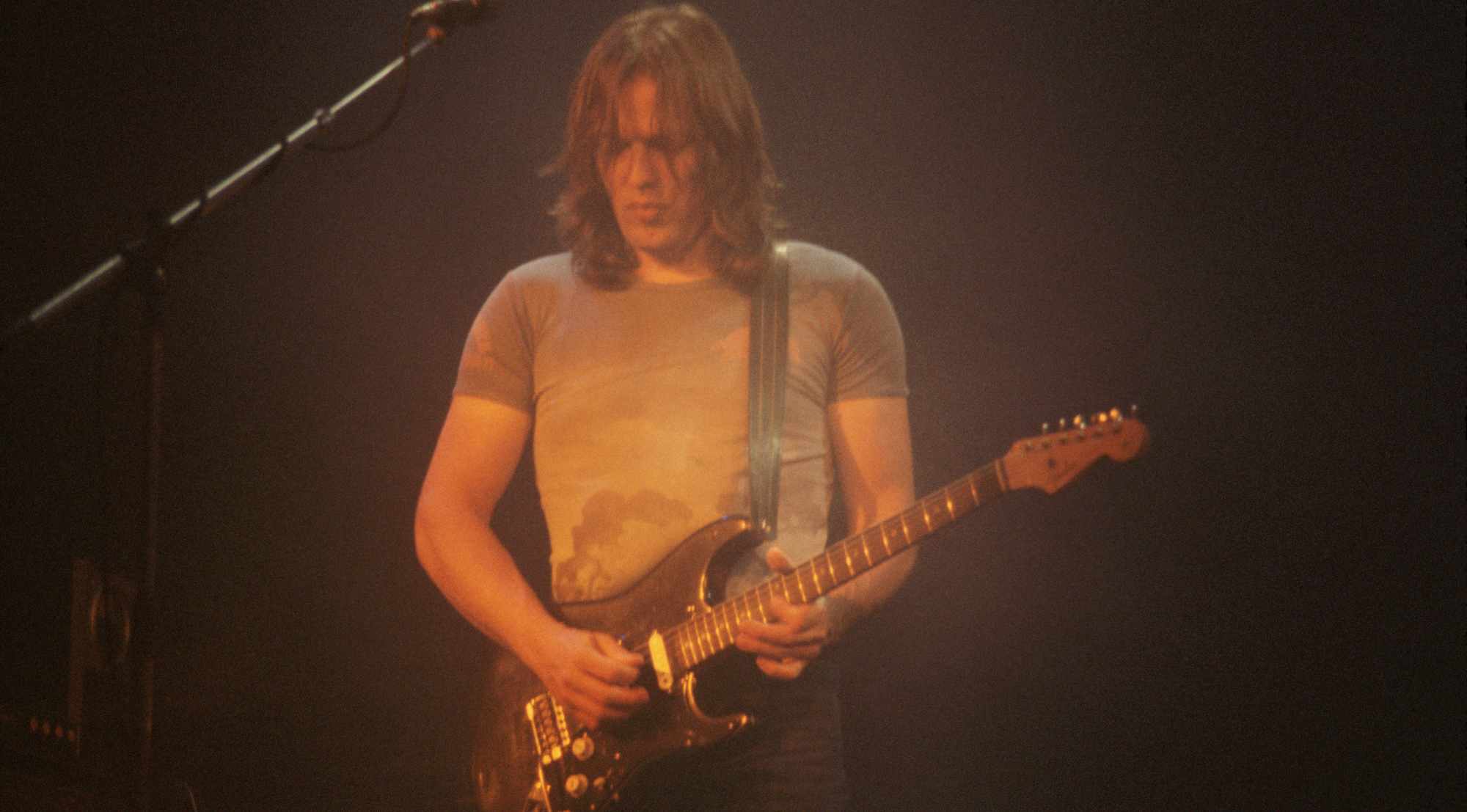 David Gilmour's 10 best Pink Floyd songs - Far Out Magazine