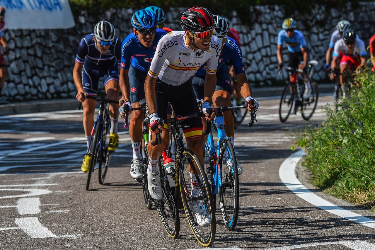 Juan Ayuso goes on the attack