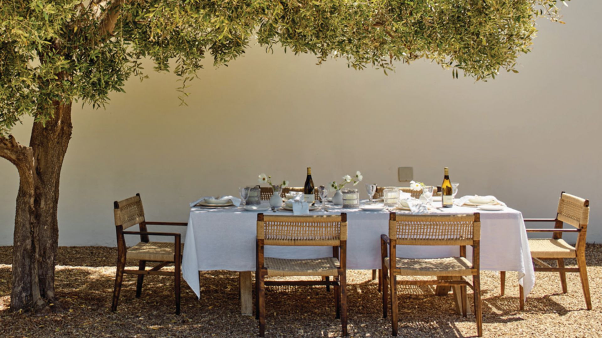 The White Company table outdoors with a linen tablecloth
