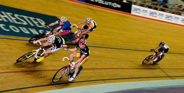 Action from the 3 Man 20K Madison
