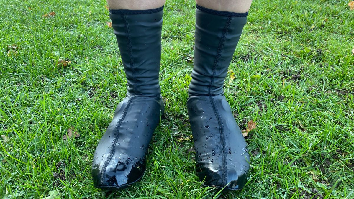 dhb Equinox Windproof Overshoes review too much sole for... your