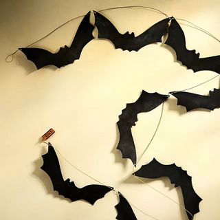 bat garland