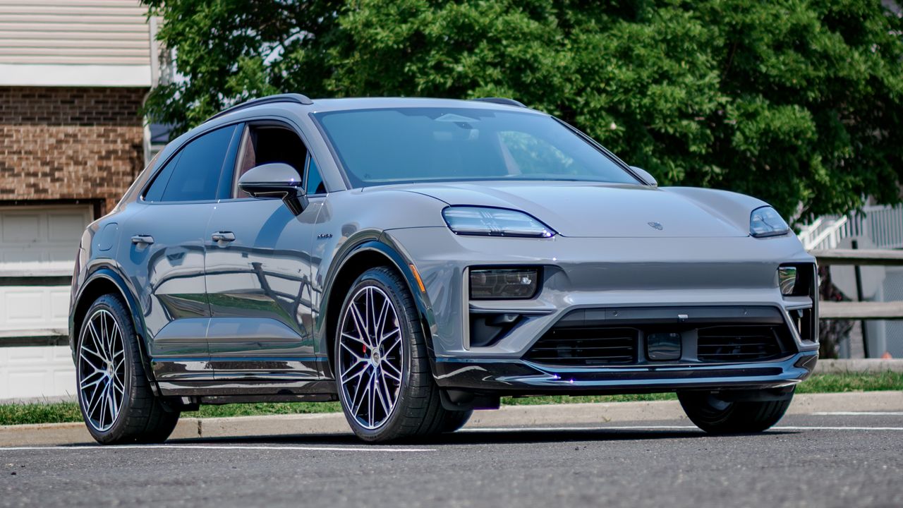 2026 Porsche Macan review.