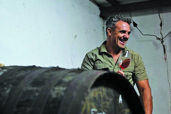Alfredo-Maestro-in-his-small-winery-in-Penafiel.-Courtesy-of-Alfredo-Maestro.jpg