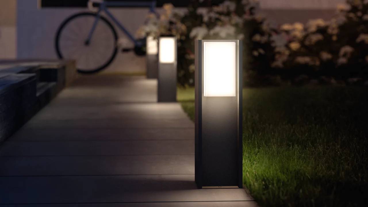 Philips Hue Turaco Outdoor Pedestal