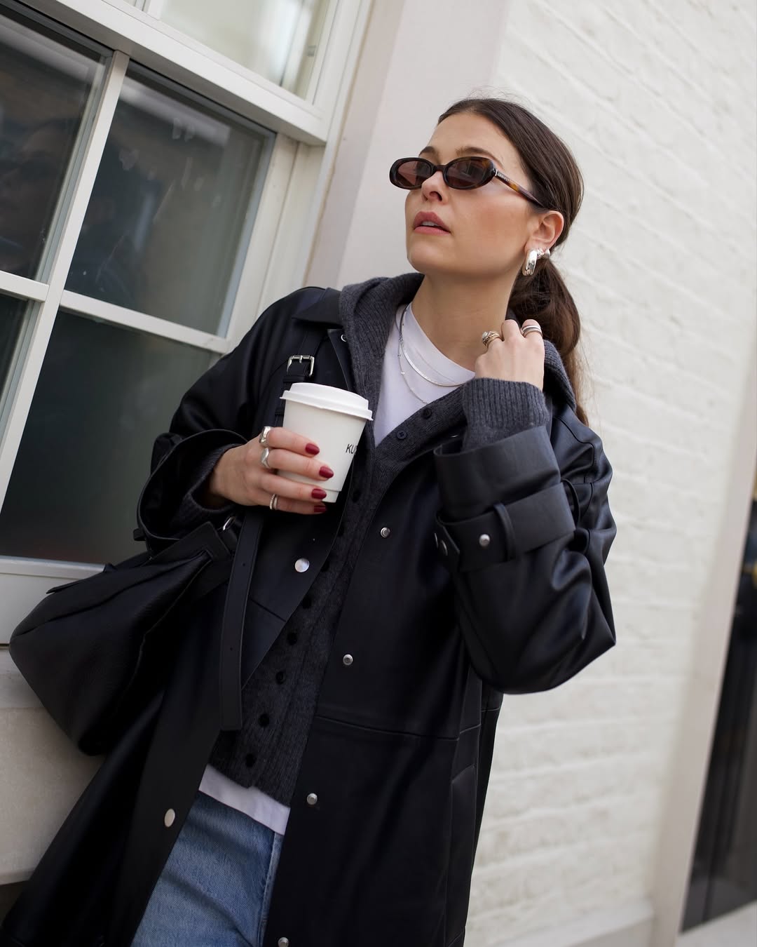 90s-minimalist-capsule-wardrobe