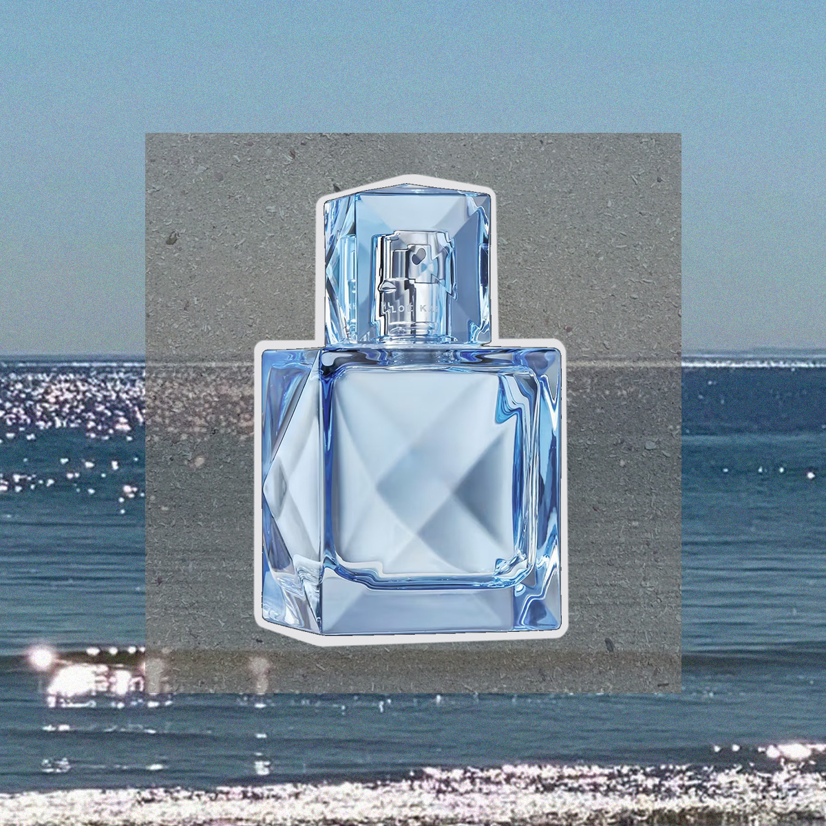 Khlo&eacute; Kardashian XO Blue Eau de Parfum against an ocean background