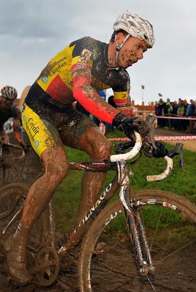Belgian champion Sven Nys rides to a podium finish.
