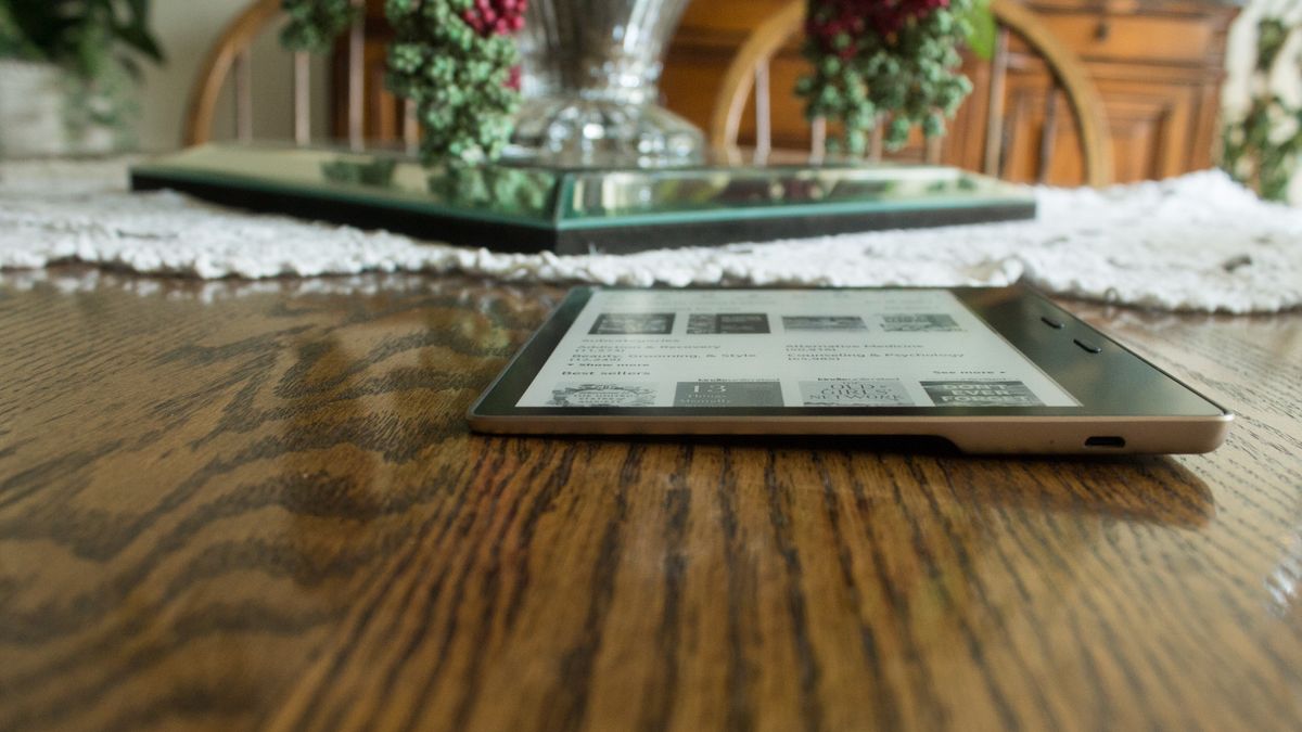 Amazon Kindle Oasis Review | Laptop Mag