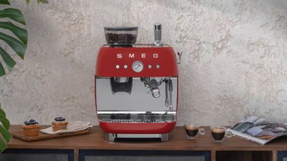 Smeg Espresso Coffee Machine with Grinder launch