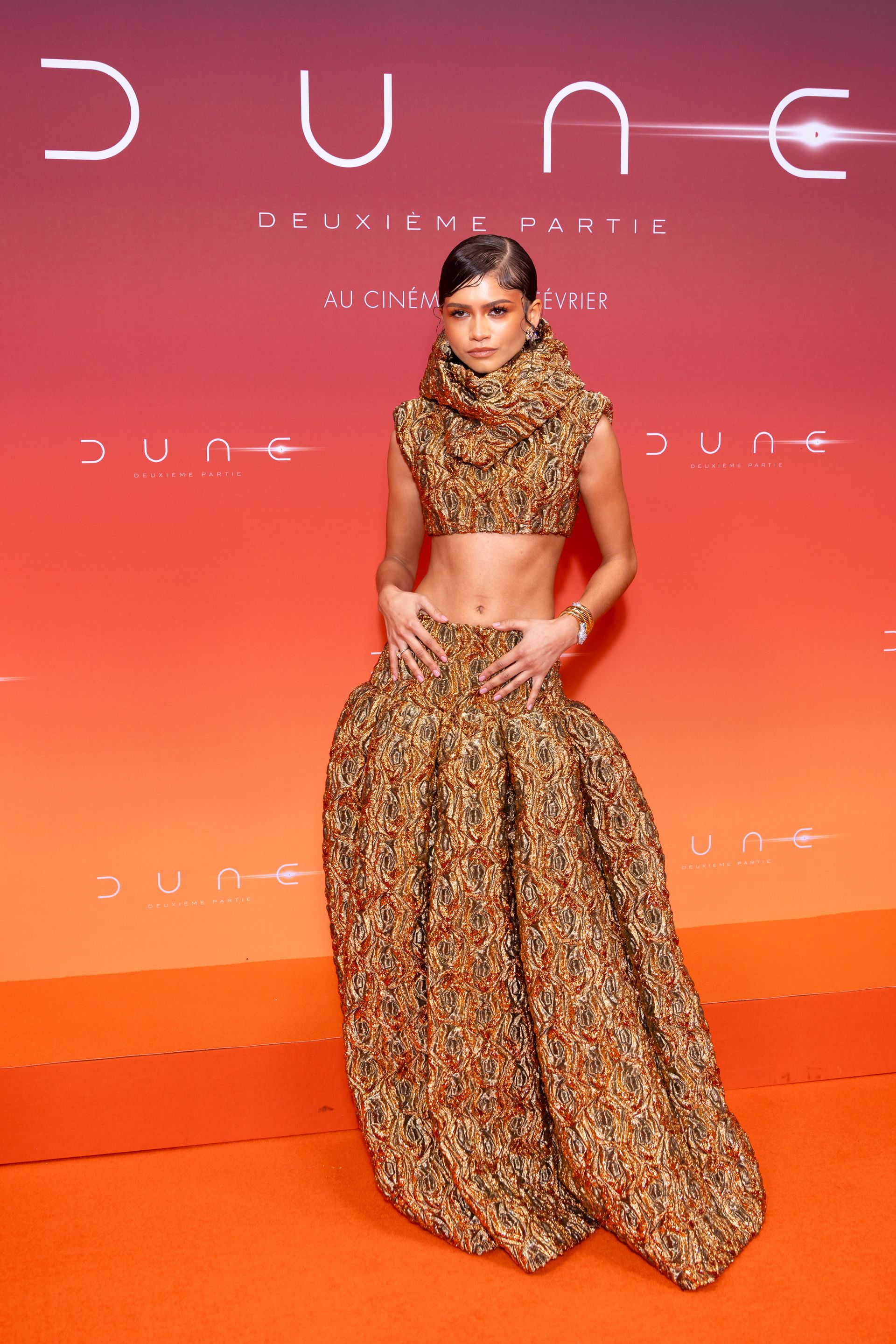 zendaya and florence pugh dune tour