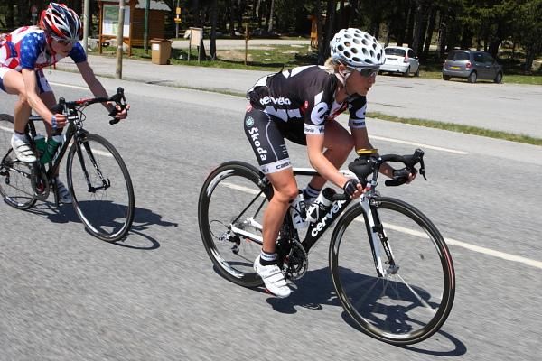 Emma Pooley (Cervelo Test Team) descending ahead of Mara Abbott (United States).