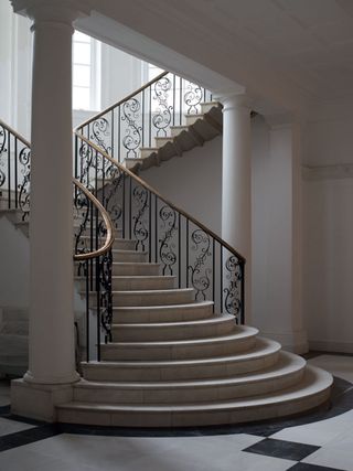 The grand main staircase of Ely House