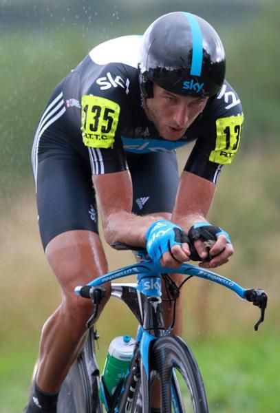 Steve Cummings (Team Sky) won silver