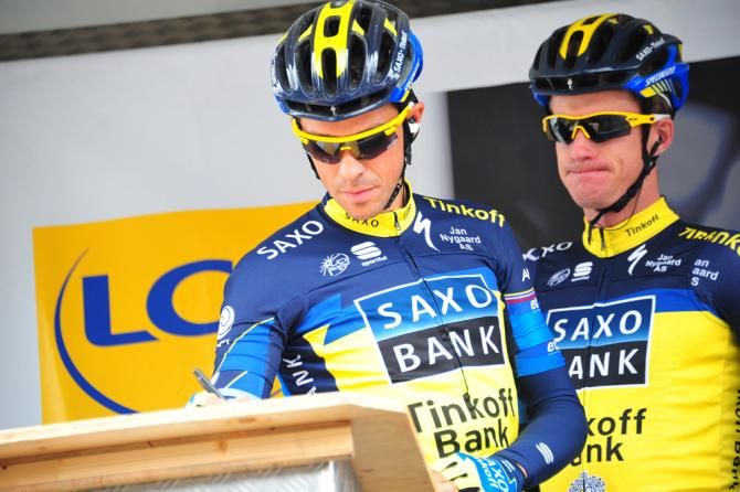 Alberto Contador (Team Saxo-Tinkoff) signs on