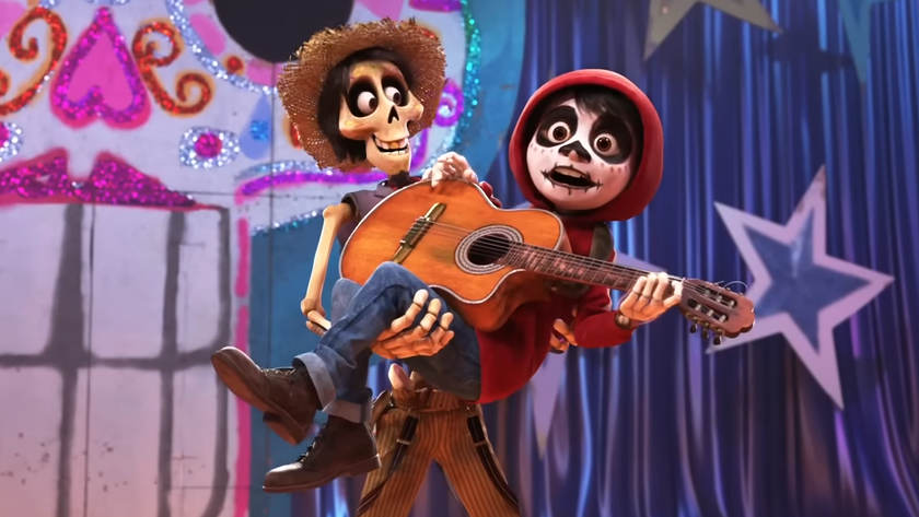 Miguel singing &quot;Un Poco Loco&quot; in Coco.