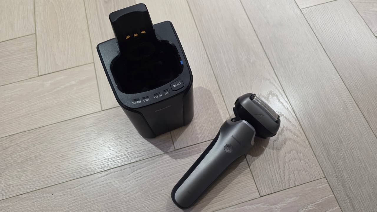 Panasonic Series 900 (ES-L580U)