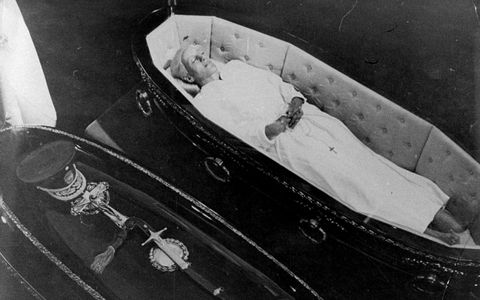 gruesome images of dead celebrities gruesome images of dead celebrities
