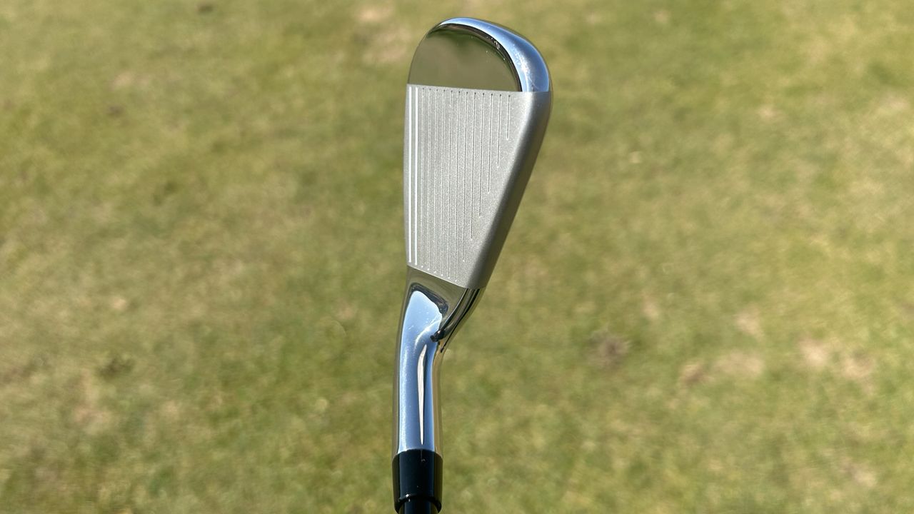 Photo of the Callaway Mavrik Package Set irons