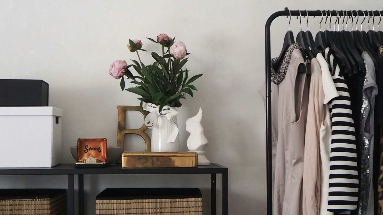 How to Store Clothes Without a Dresser, According to Organizers Livingetc