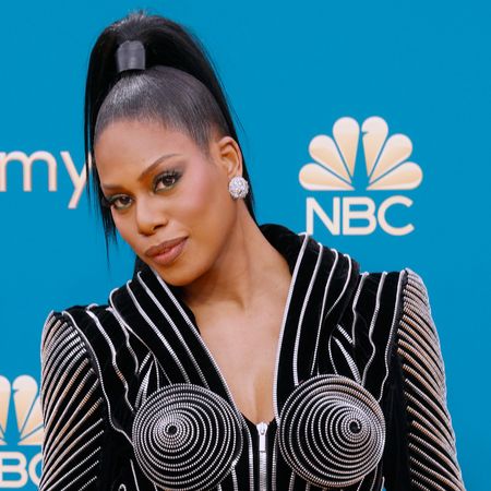 emmys 2022 red carpet