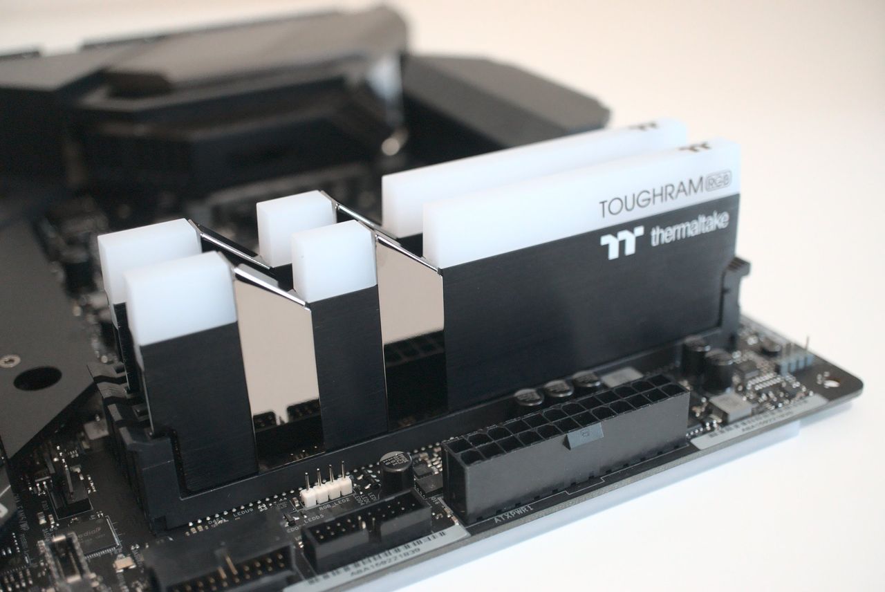Thermaltake ToughRAM