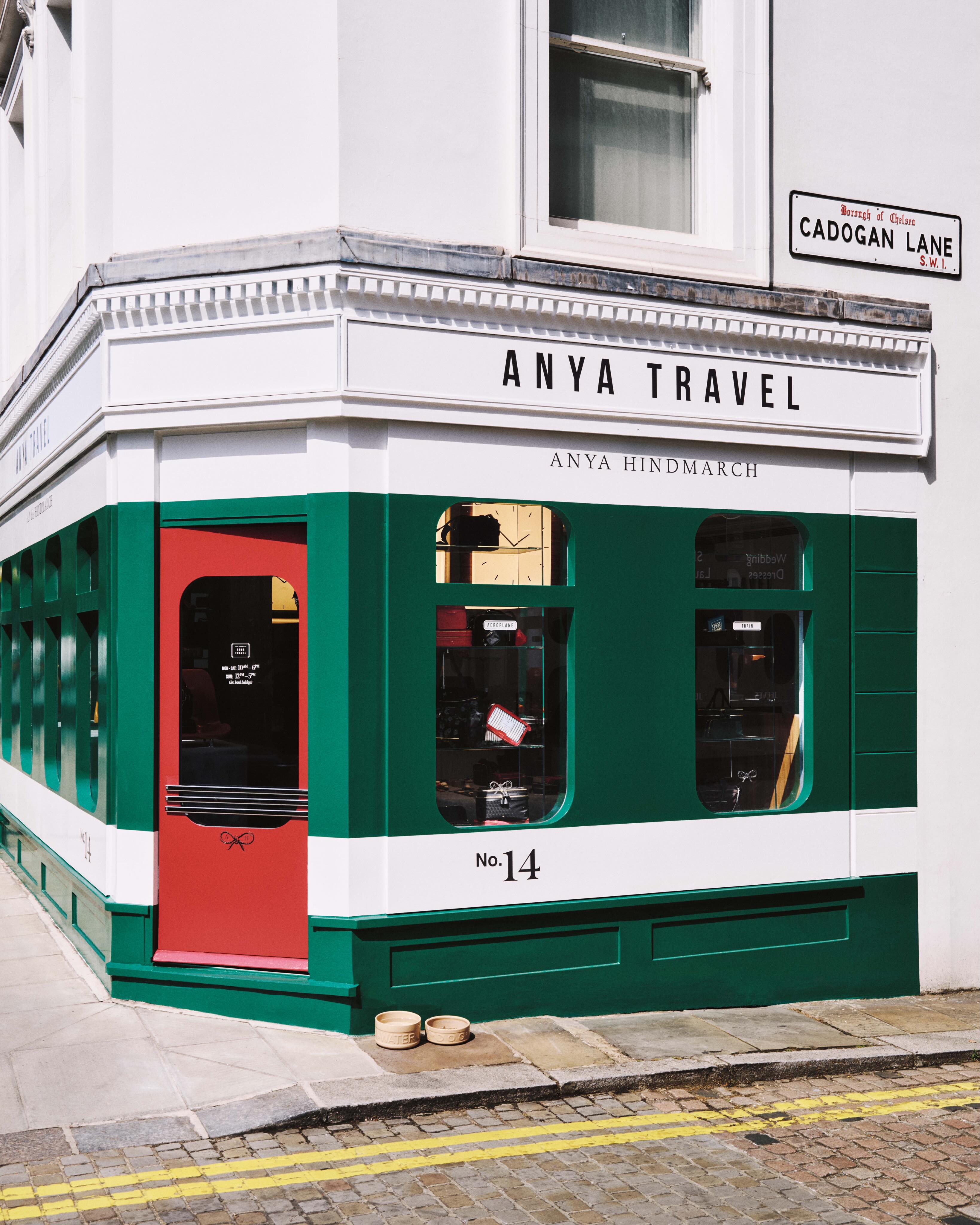 anya hindmarch anya travel pop up
