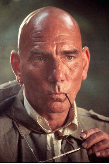 Pete Postlethwaite in The Lost World: Jurassic Park