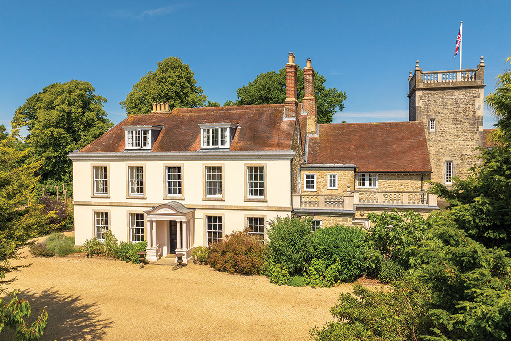 Property for sale with beautiful kitchen: Padmore House, Whippingham, Isle of Wight.