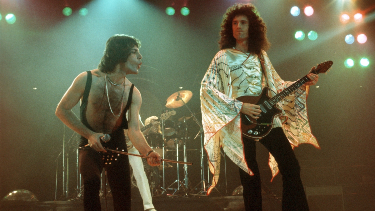 Brian May and Freddie Mercury performing with Queen circa 1970