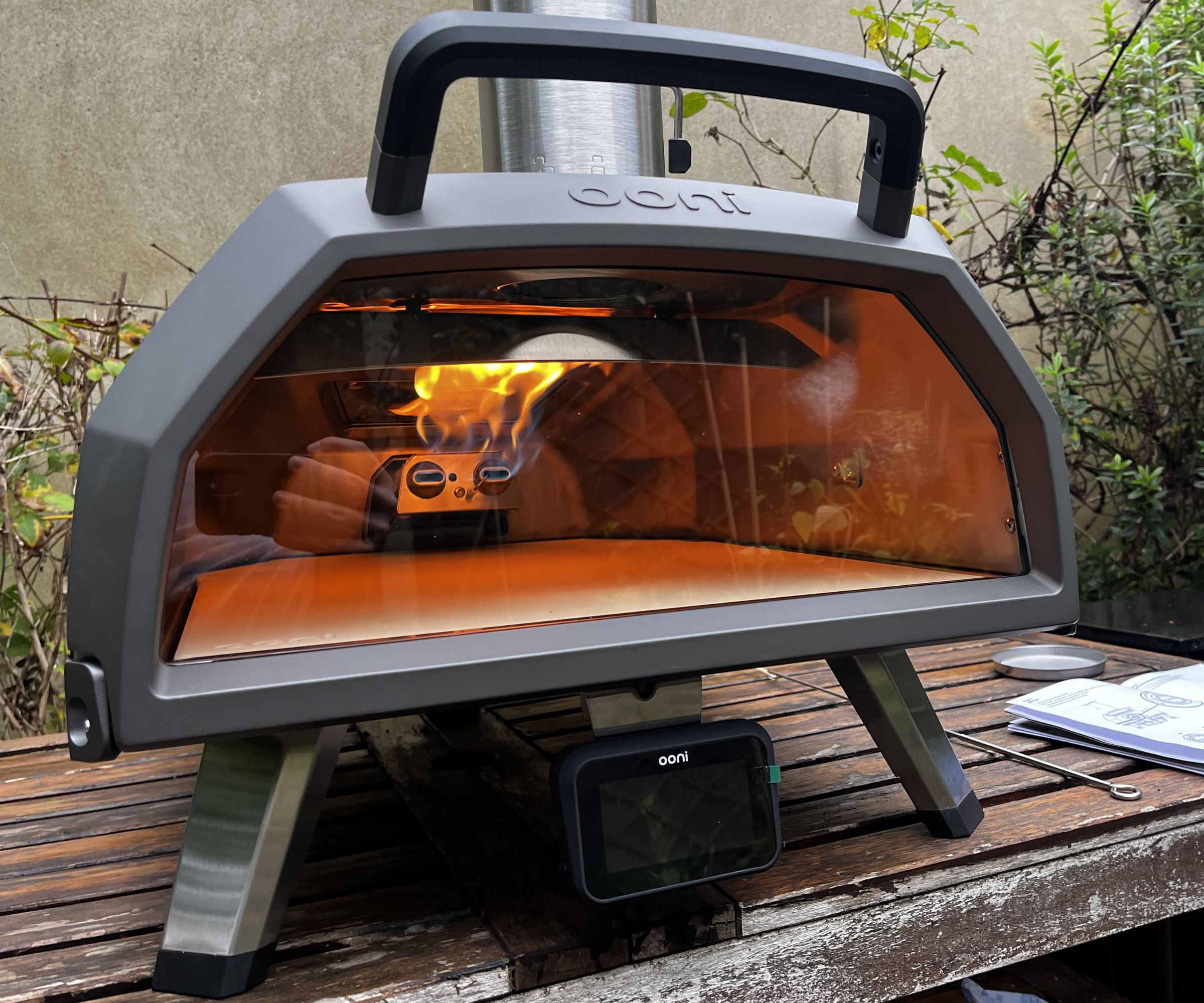 The Ooni Karu 2 Pro heating up